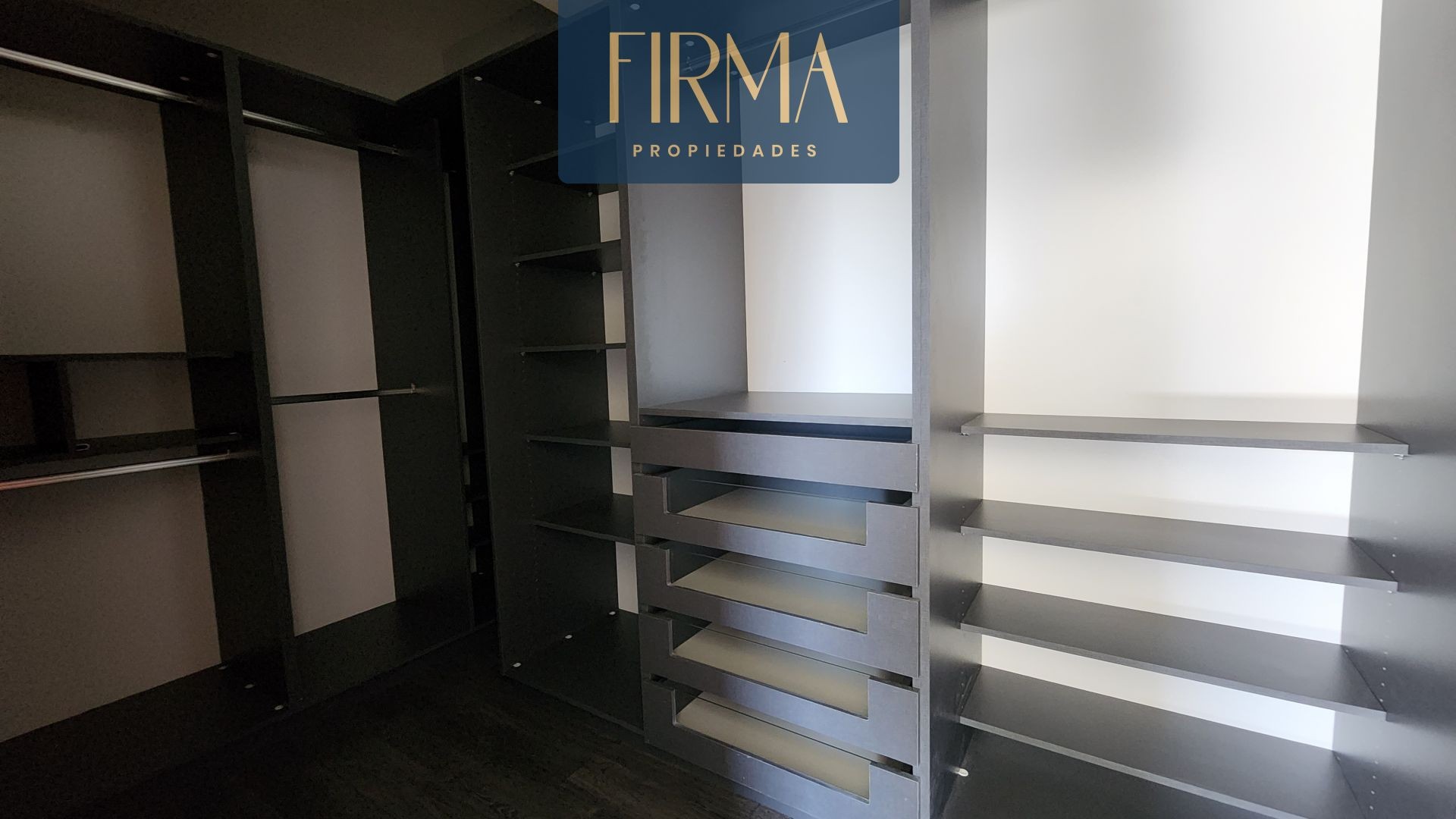 Casa en AlquilerCALACOTO, COSTANERA Foto 37