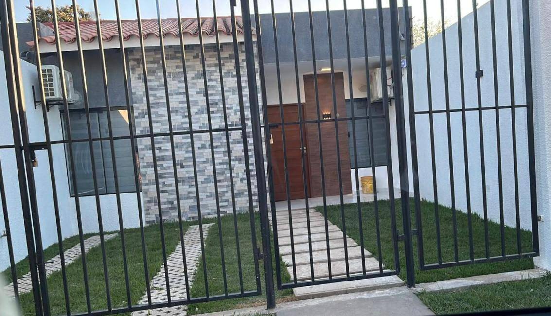 Casa en VentaBarrio Los Chacos 3 dormitorios 2 baños 2 parqueos Foto 1