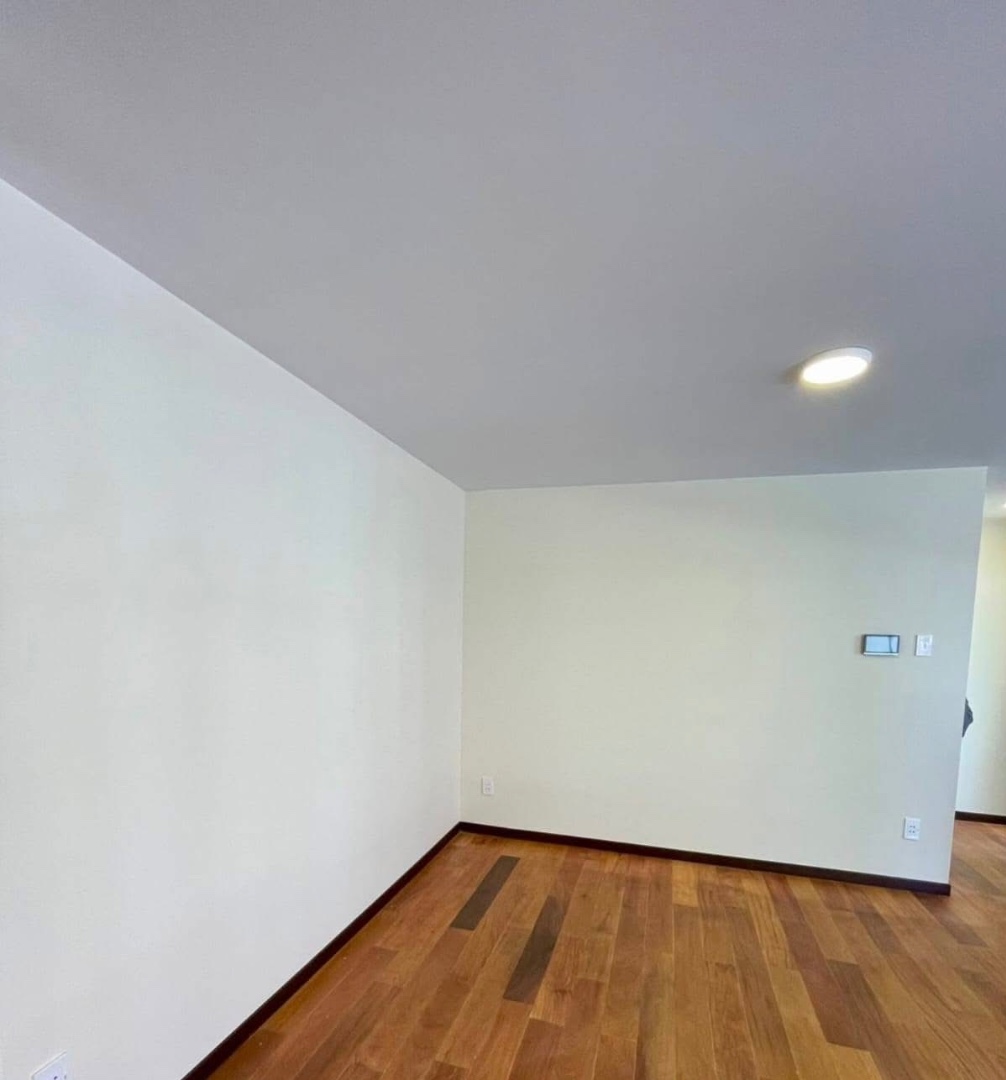 Departamento en Obrajes en La Paz 1 dormitorios 1 baños 1 parqueos Foto 11