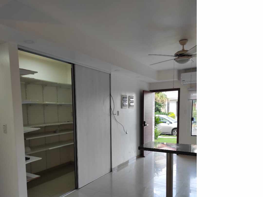 En Alquiler a $us 1,500 Foto 5