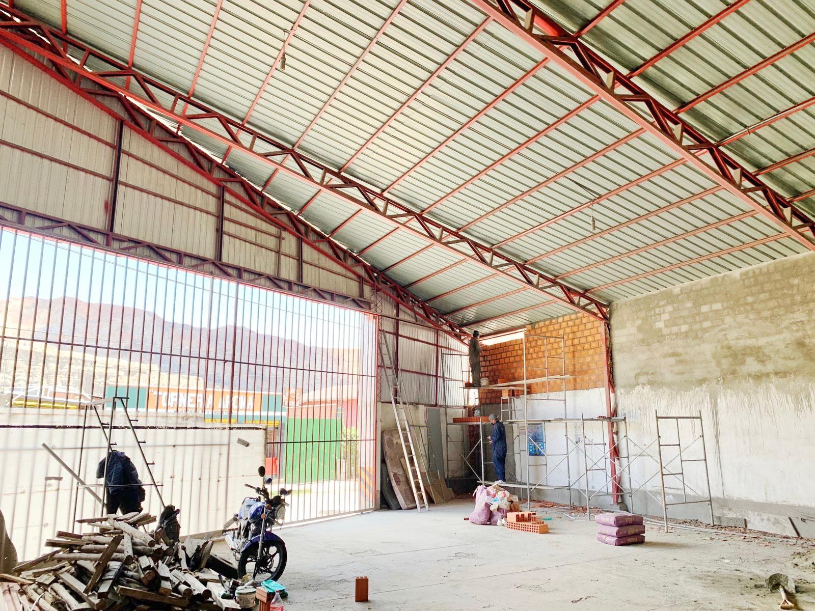 Edificio en AlquilerEDIFICIO EN ALQUILER , INICIOS DE COTA COTA Foto 10