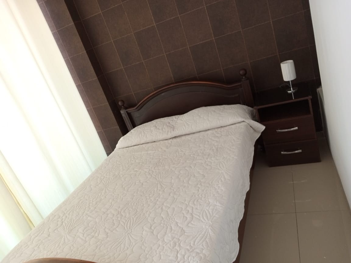 Departamento en AlquilerBARRIO URBARI ENTRE 2do y 3er ANILLO- alquiler Foto 7