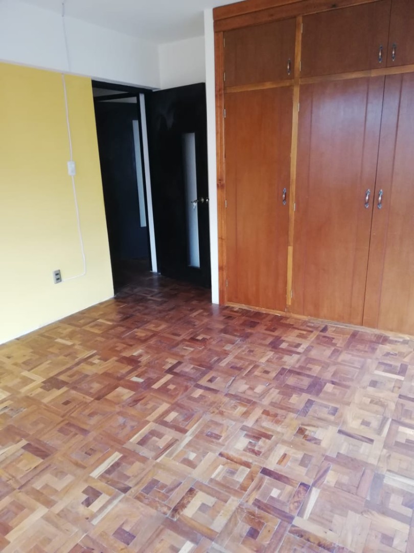 Departamento en Alto Obrajes en La Paz 2 dormitorios 2 baños  Foto 9