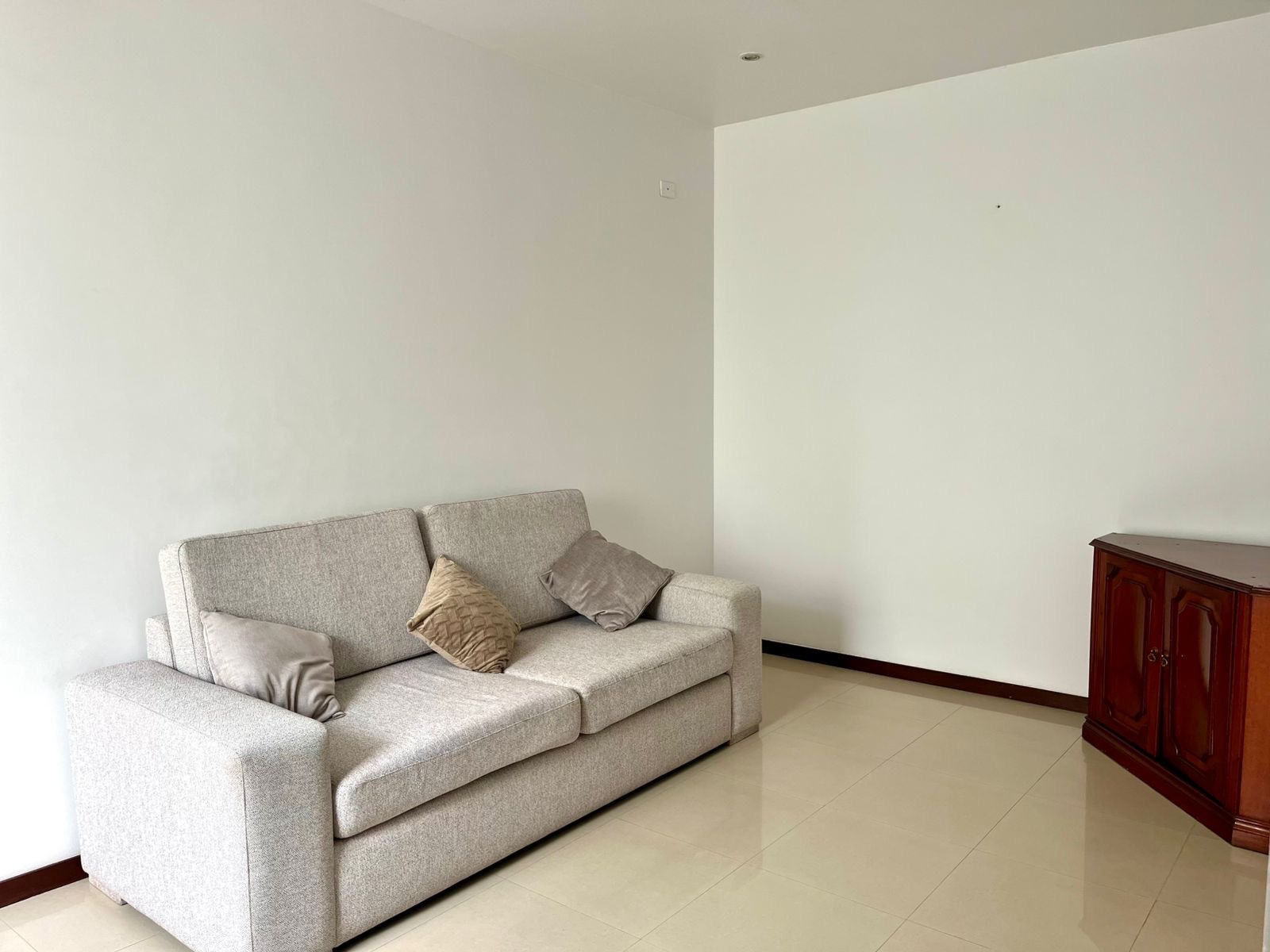 Casa en AlquilerRadial 27 5to anillo 3 dormitorios 4 baños 2 parqueos Foto 4