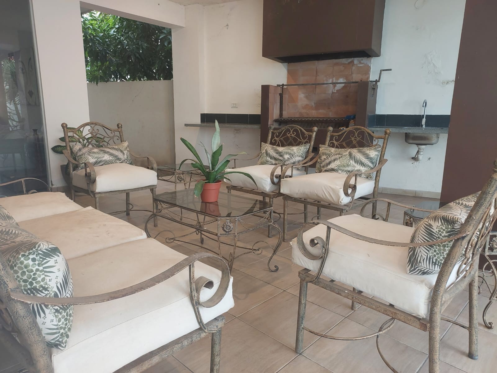 Casa en VentaCond Versalles I Ingreso a Mainter 4 dormitorios 4 baños 3 parqueos Foto 5