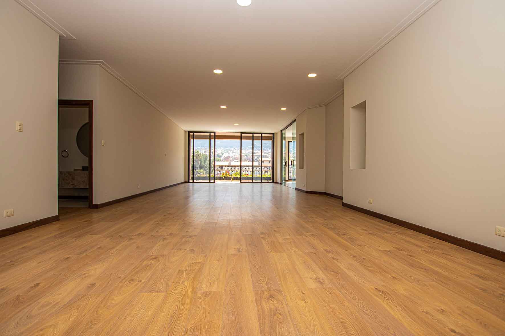 Departamento en VentaParque Fidel Anze - Av. Pando esq. C. Alvestegui - Norte Foto 2