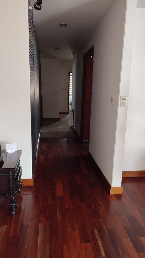 Departamento en VentaAV. COSTANERA 3 dormitorios 4 baños 1 parqueos Foto 14