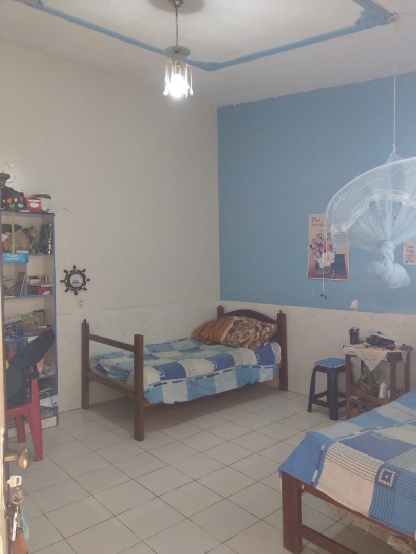 Casa en VentaBarrio Nueva Esperanza
Entre Av. 2 de agosto y Cambodromo  8 dormitorios 3 baños 2 parqueos Foto 5