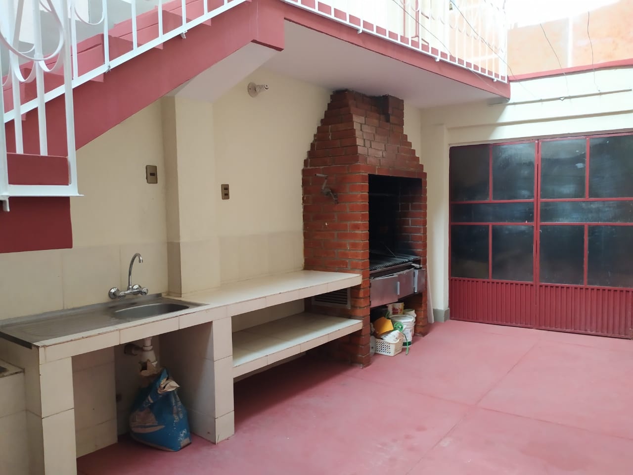 Casa en Miraflores en La Paz 4 dormitorios 4 baños 3 parqueos Foto 5