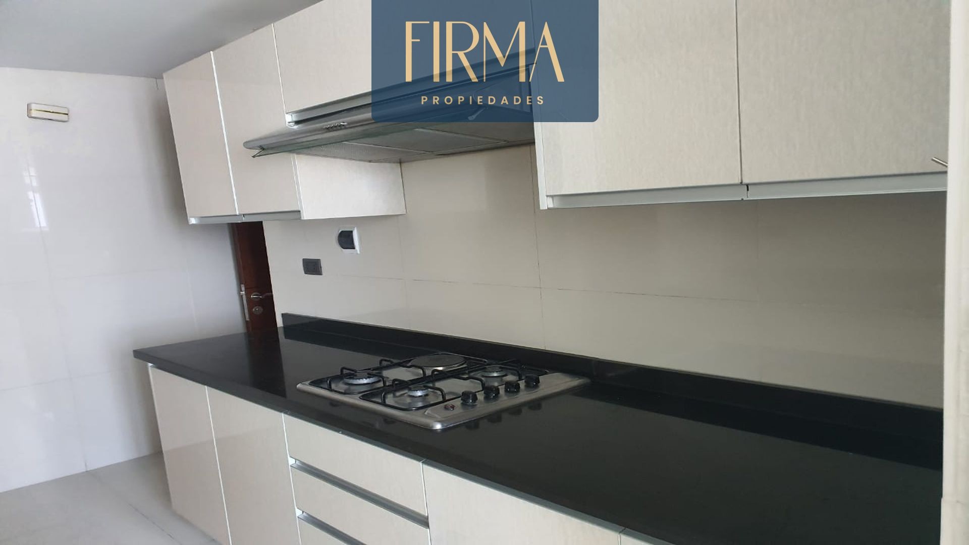 En Alquiler a $us 750 Foto 8