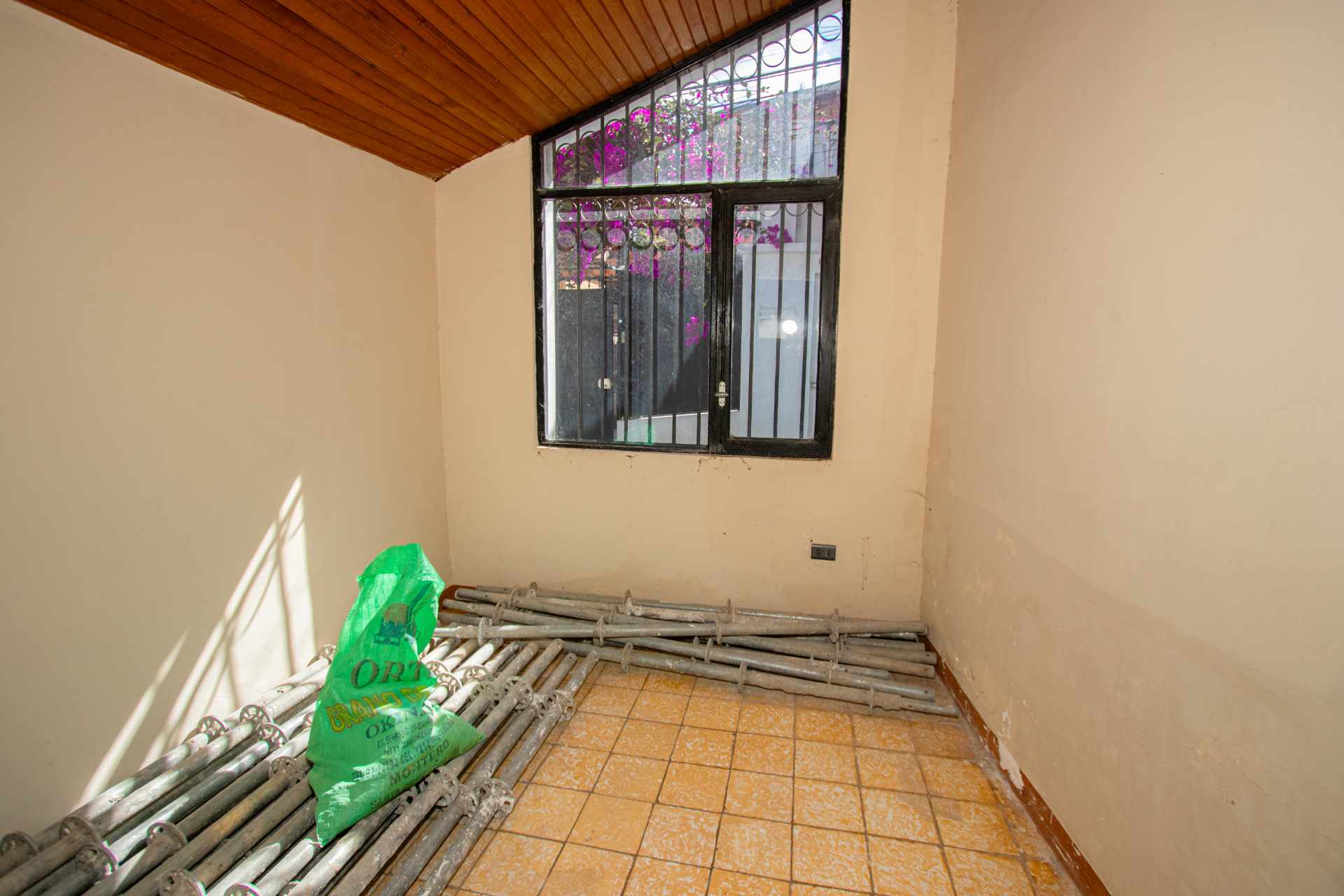 Casa en Muyurina en Cochabamba 6 dormitorios 5 baños 4 parqueos Foto 19