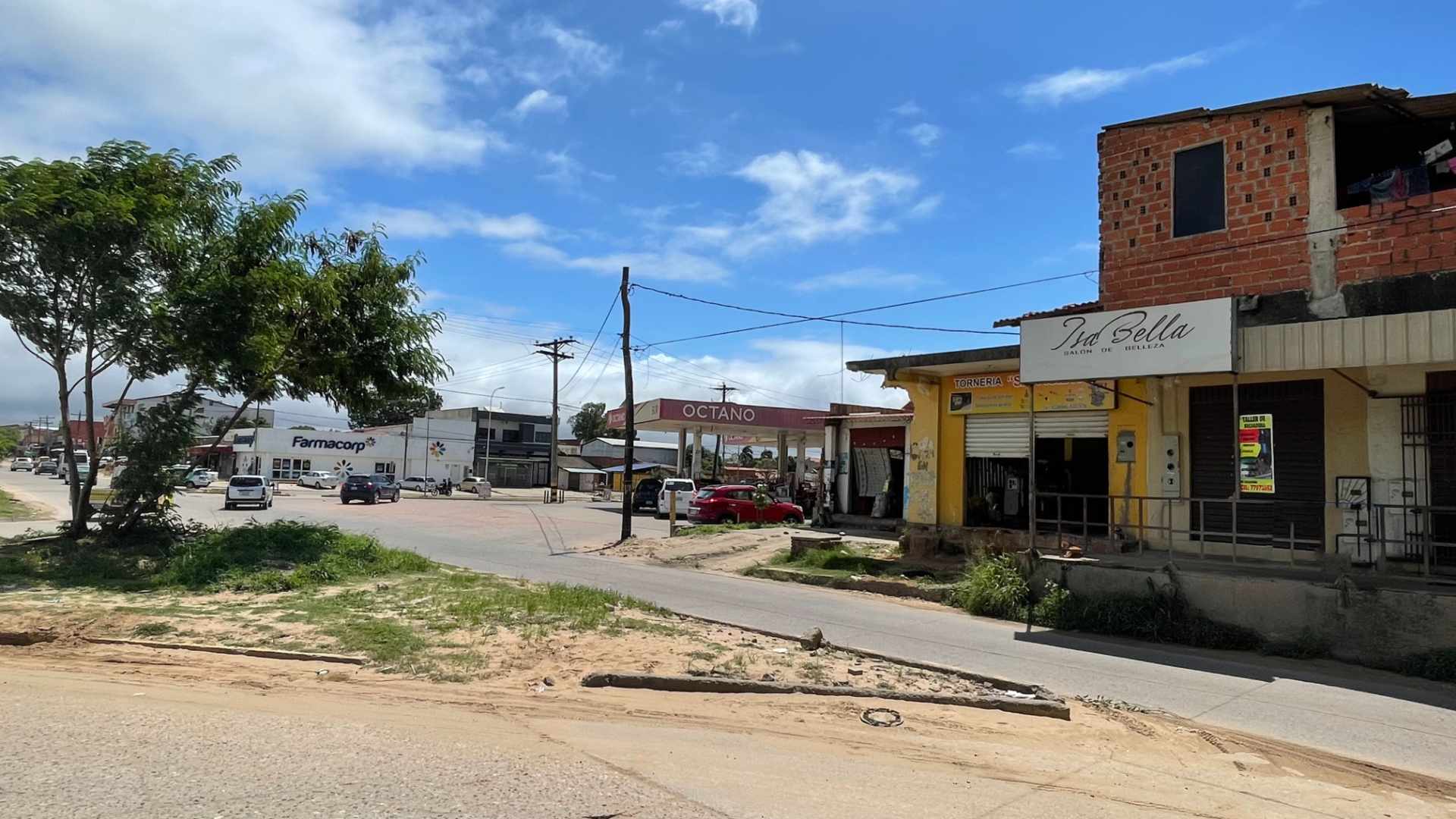 Terreno en Entre 6to y 7mo anillo Sur en Santa Cruz de la Sierra    Foto 6