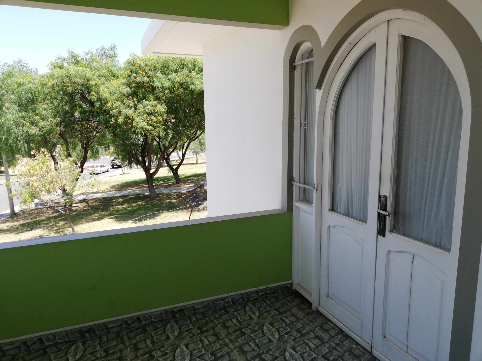 Casa en Aranjuez en Cochabamba 6 dormitorios 5 baños 4 parqueos Foto 17