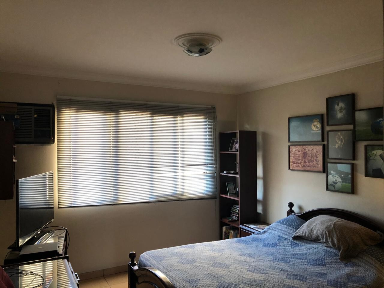 Casa en Entre 4to y 5to anillo Norte en Santa Cruz de la Sierra 3 dormitorios 3 baños 2 parqueos Foto 15