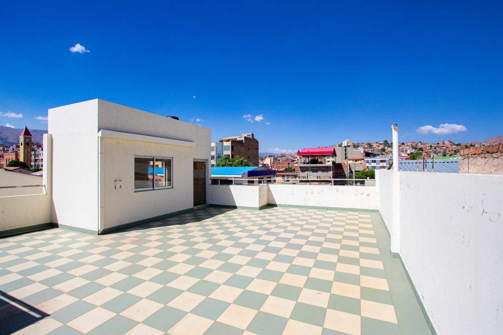 Casa en VentaAv. República - Y Av. 6 de agosto Sur 3 dormitorios 2 baños 2 parqueos Foto 19