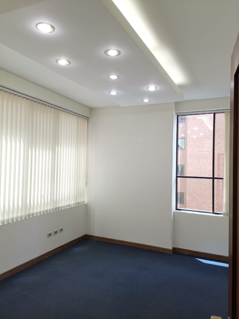 Oficina en San Jorge en La Paz 5 dormitorios 1 baños  Foto 3