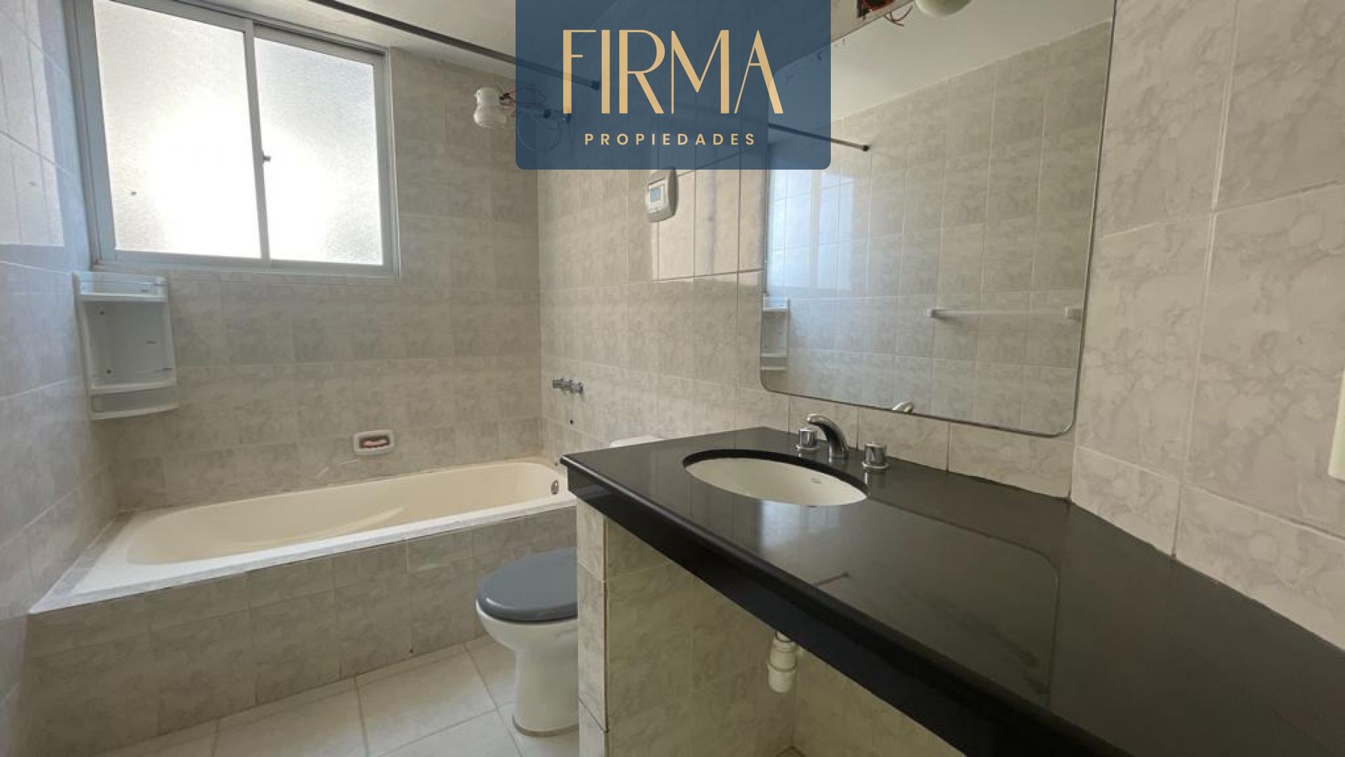 Departamento en VentaDEPARTAMENTO EN VENTA EN IRPAVI 3 dormitorios 4 baños 2 parqueos Foto 9