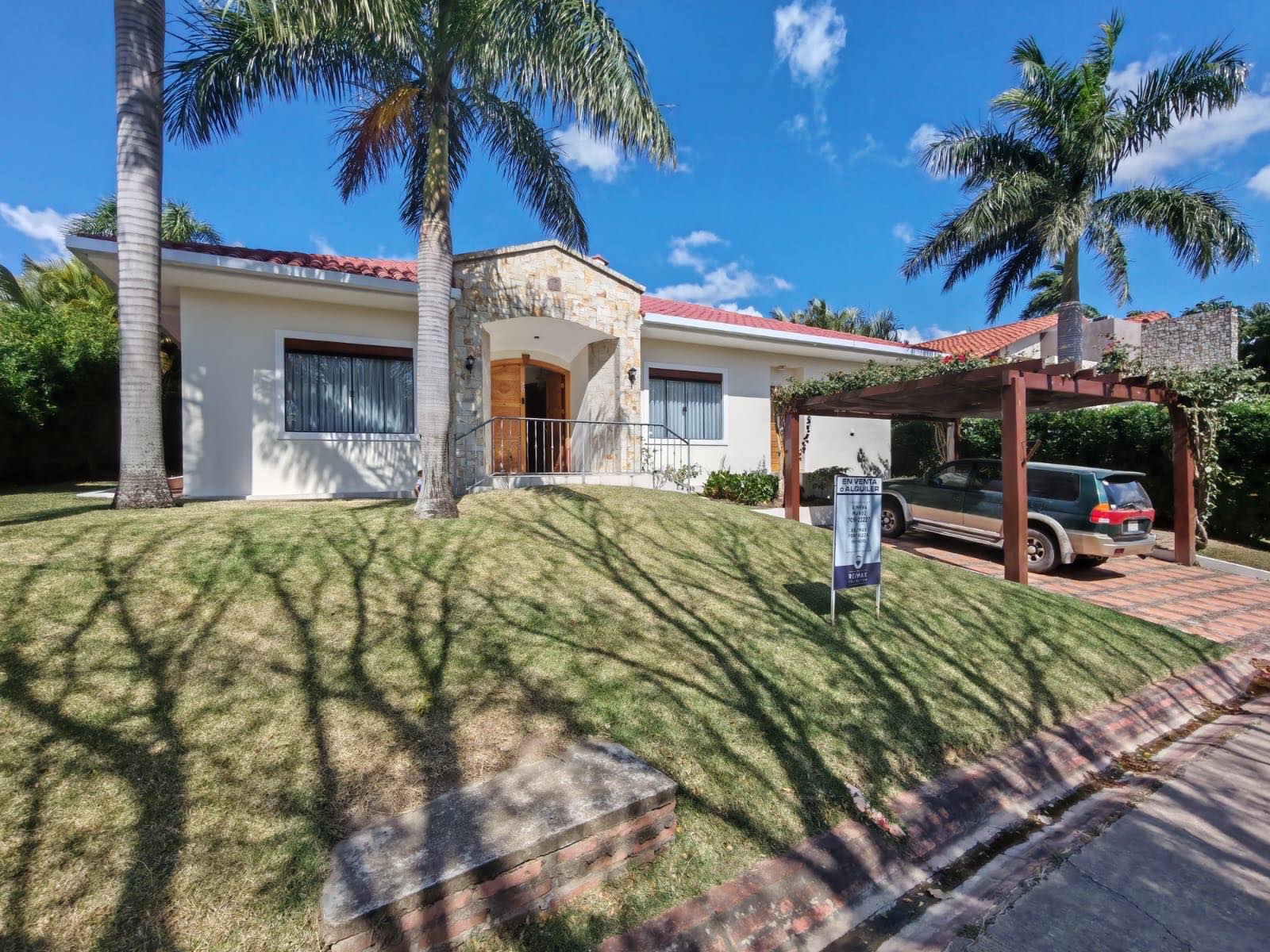 Casa en AlquilerZONA EXCLUSIVA DEL URUBO A 2 min DEL PUENTE Foto 6