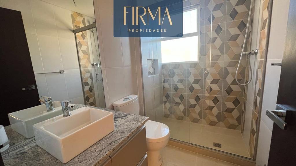 Departamento en Calacoto en La Paz 2 dormitorios 3 baños 1 parqueos Foto 4