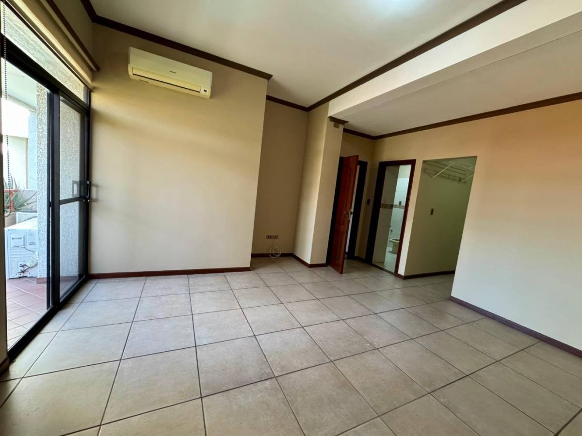 En Alquiler a $us 718 Foto 16