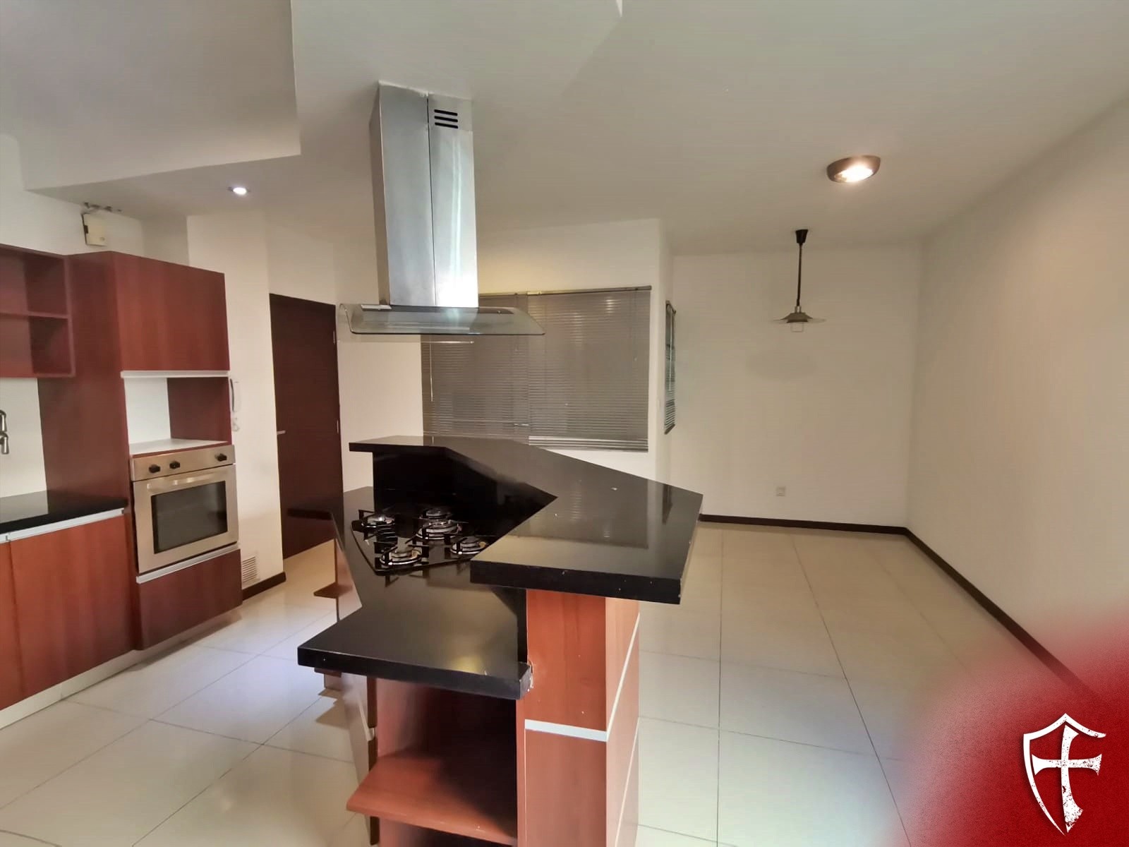 Departamento en AlquilerSegundo anillo entre Pirai y Roca Coronado Foto 6