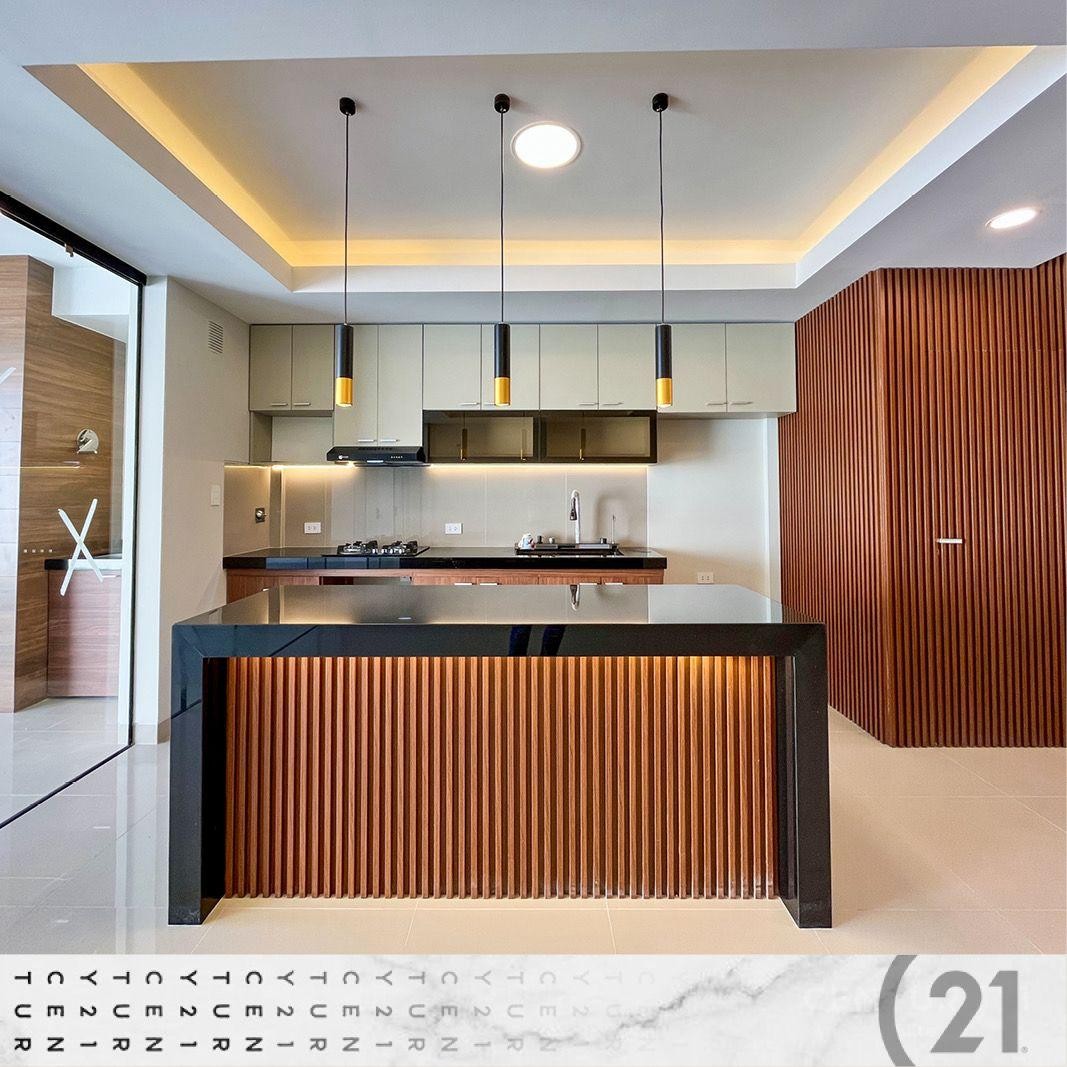 Casa en VentaCasa a estrenar en venta (Av. Alemana 7mo. anillo) 4 dormitorios 3 baños 2 parqueos Foto 2