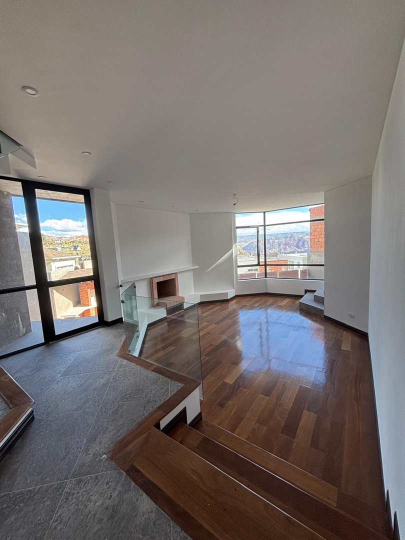 Casa en VentaMonte Aquarium 4 dormitorios 4 baños 2 parqueos Foto 3