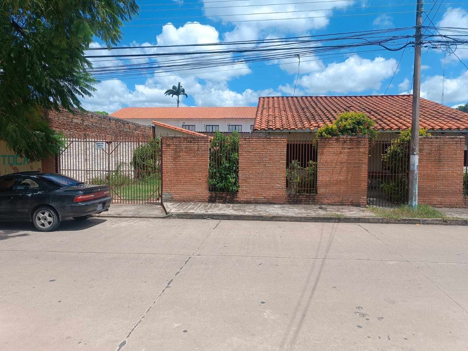 Casa en Cotoca en Cotoca 5 dormitorios 1 baños 3 parqueos Foto 6