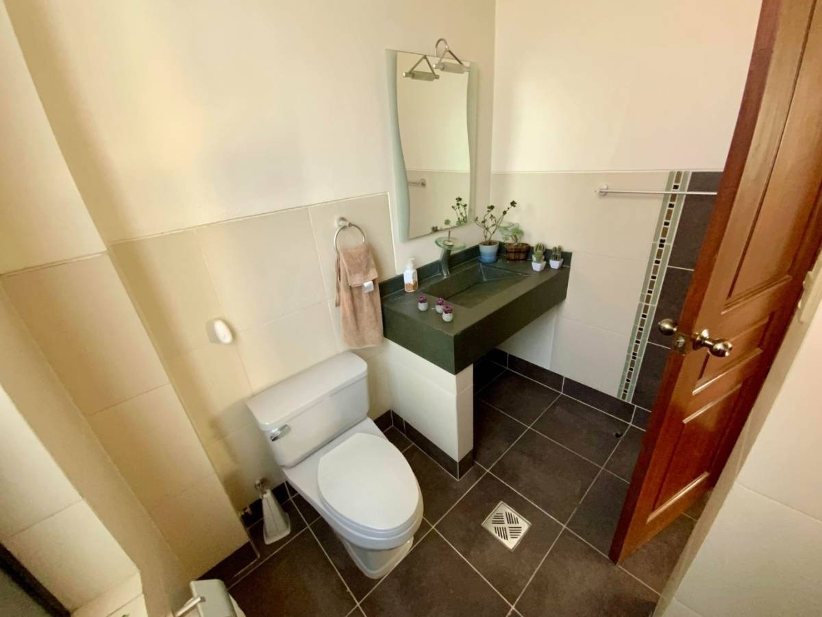 Casa en VentaLOMAS DE ACHUMANI 3 dormitorios 4 baños 2 parqueos Foto 10