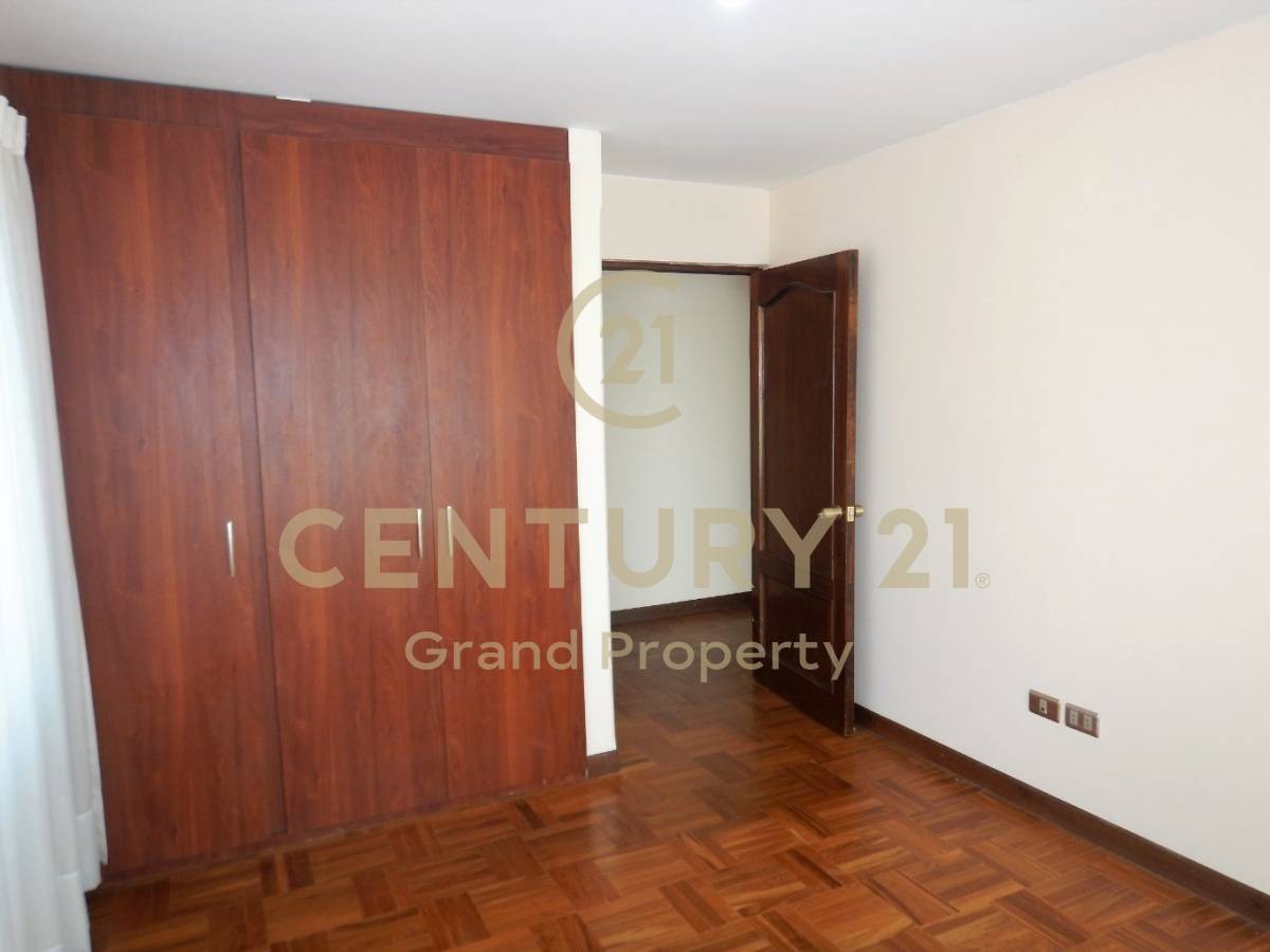 Departamento Av. Sanchez Lima Nº 2326, Edif. Valentina Piso 13 Depto 13A Foto 18