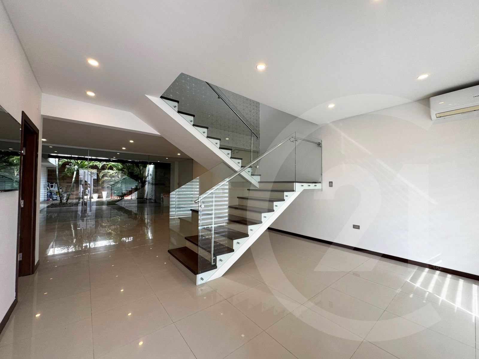 En Venta a Bs 3,100,000 Foto 3