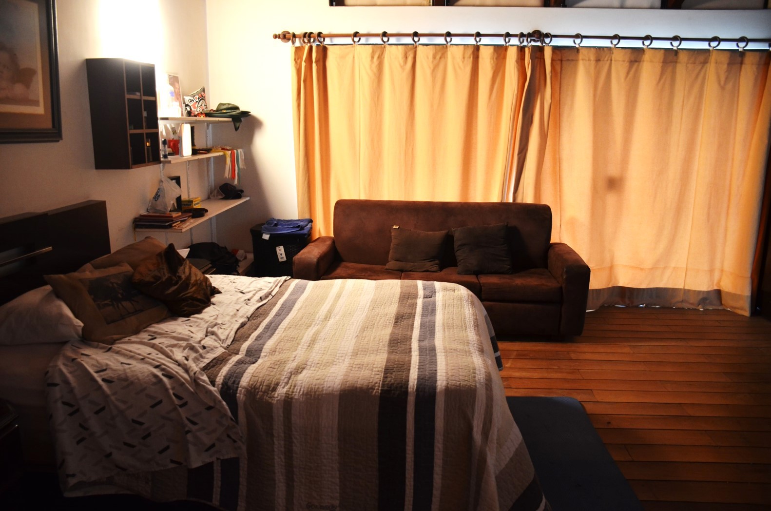 Casa en Entre 2do y 3er anillo Norte en Santa Cruz de la Sierra 5 dormitorios 4 baños 2 parqueos Foto 23