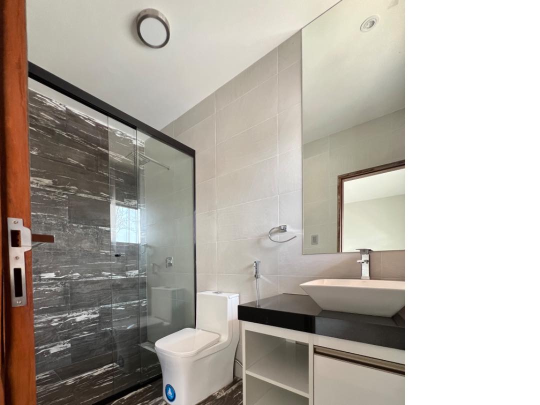 Casa en AlquilerCONDOMINIO EXCLUSIVO ZONA URUBO CERCA AL PUENTE 3 dormitorios 5 baños 4 parqueos Foto 10