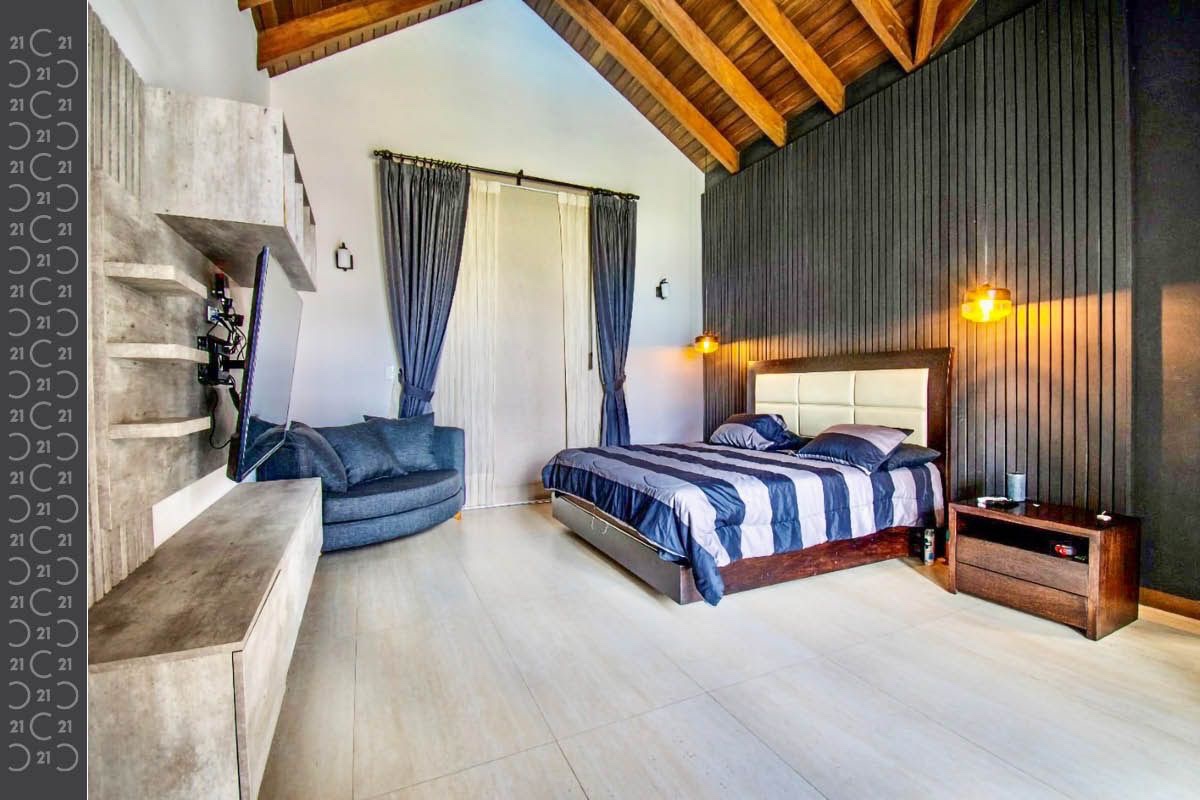 En Venta a $us 1,200,000 Foto 6