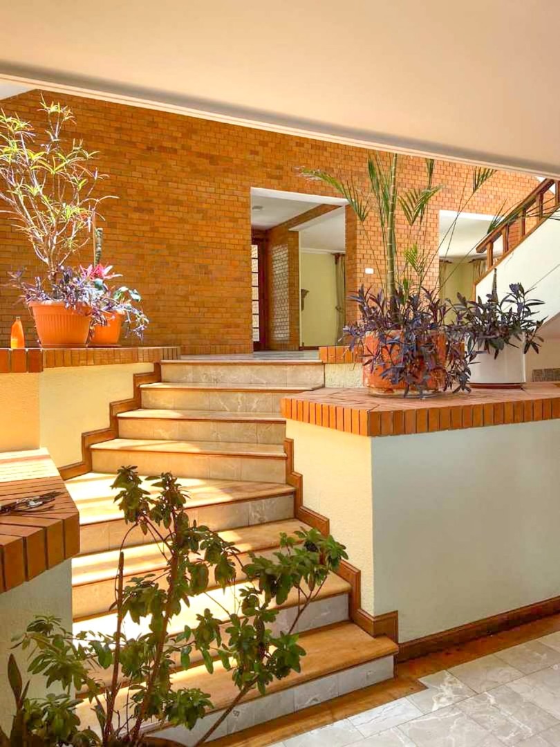 Casa en AlquilerCASA EN ALQUILER  O  VENTA - ZONA SUR DE LA PAZ  4 dormitorios 5 baños 2 parqueos Foto 4