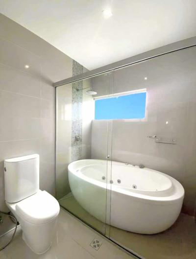 8efe421a9ed2c0e8ef9410fac4e1503850b7c1