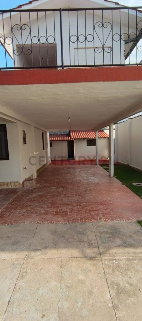 Casa en AlquilerCanal isuto, 3er y 4to anillo 3 dormitorios 3 baños 3 parqueos Foto 6