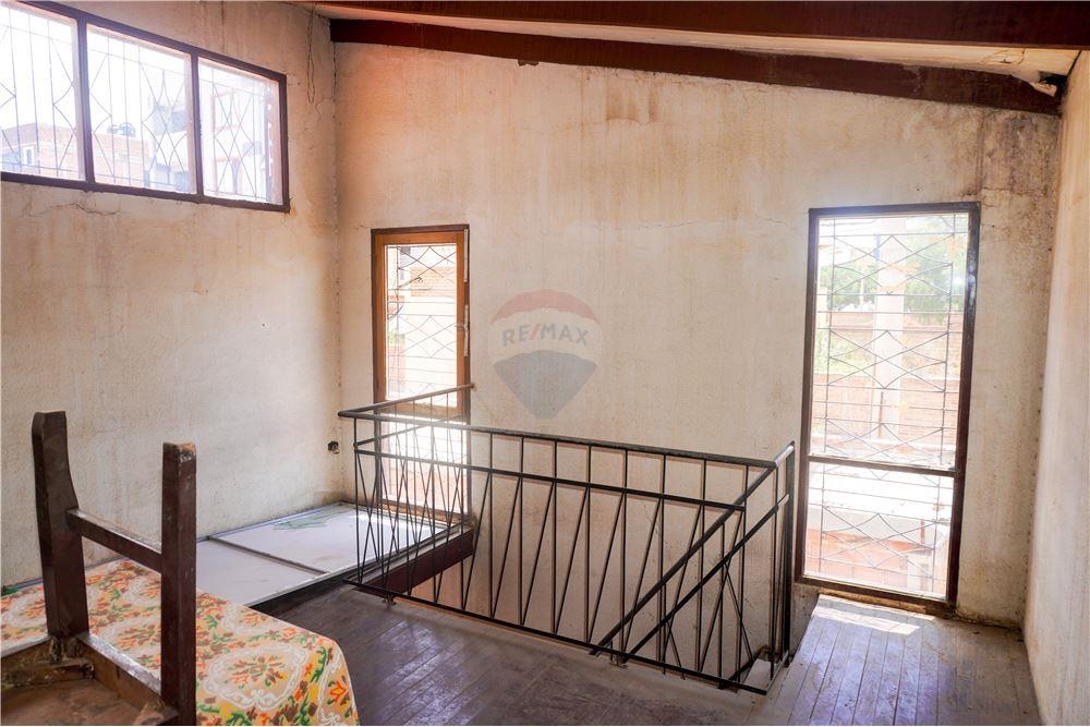 En Alquiler a $us 2,500 Foto 6