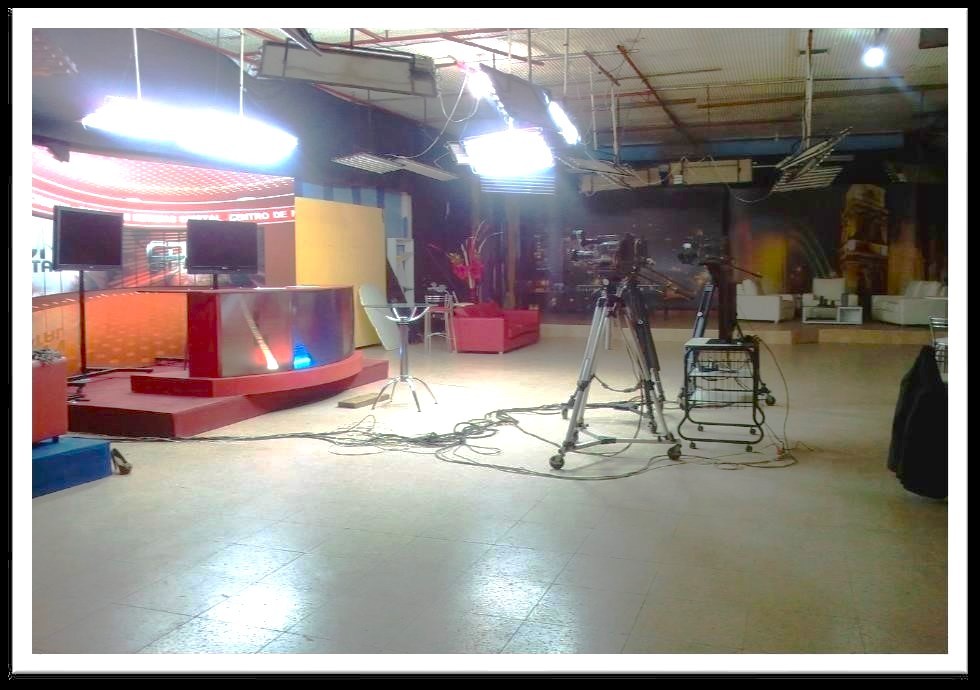 Casa en VentaCASA Y CANAL  EN VENTA -  SANTA CRUZ, BOLIVIA    
 9 dormitorios 4 baños 3 parqueos Foto 23