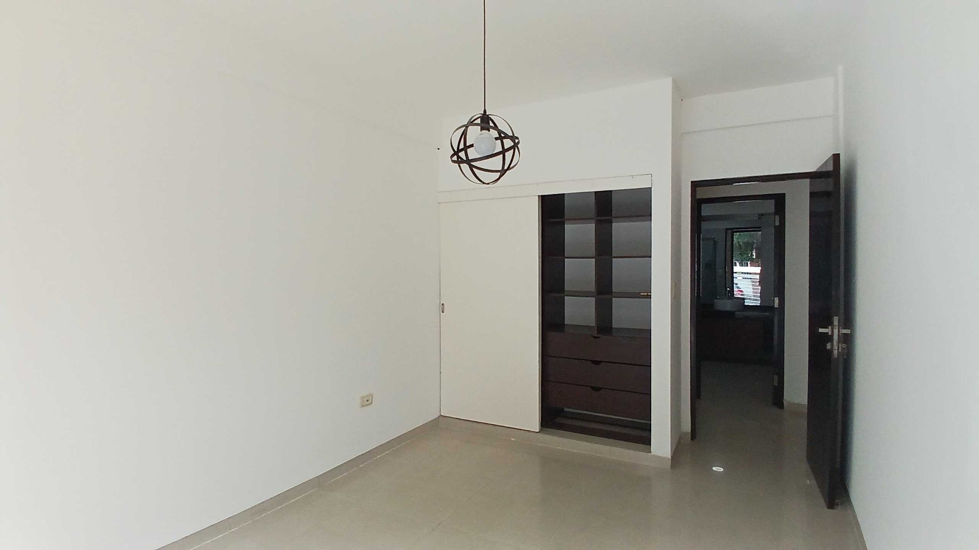 Departamento en Las Palmas en Santa Cruz de la Sierra 3 dormitorios 3 baños 1 parqueos Foto 10