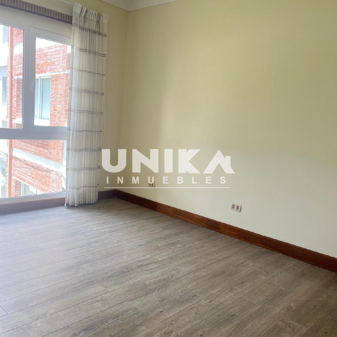 En Alquiler a Bs 10,000 Foto 7