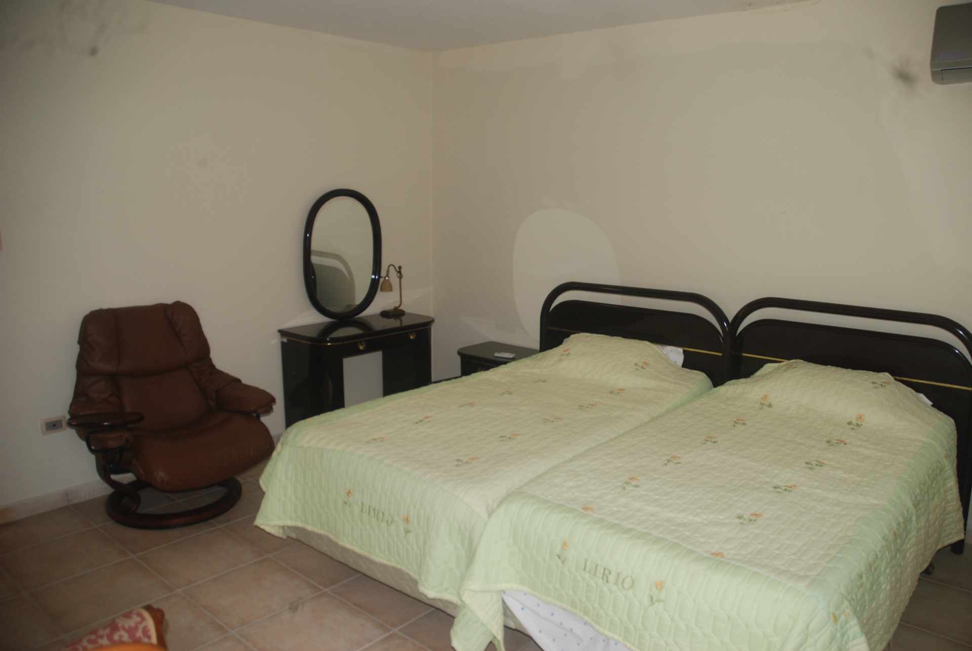 Casa en AlquilerBarrio Sirari 5 dormitorios 7 baños 2 parqueos Foto 15