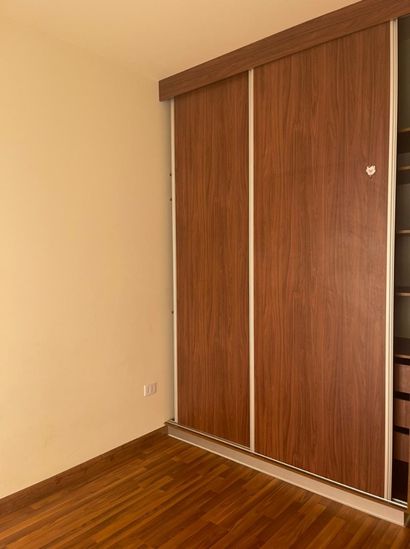 Departamento en AlquilerBS.2500.- DEPARTAMENTO  3DORM. + EXPENSAS PROX. CALLE ESTEBAN ARCE Y URUGUAY 3 dormitorios 2 baños  Foto 6