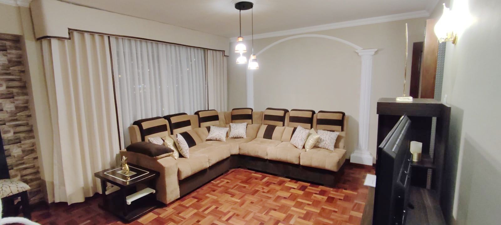 Departamento Sopocachi, Av. Arce excelente ubicación  Foto 11