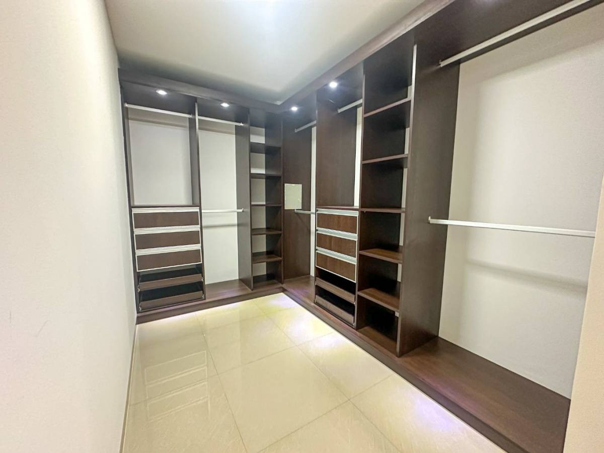 En Venta a $us 258,621 Foto 13