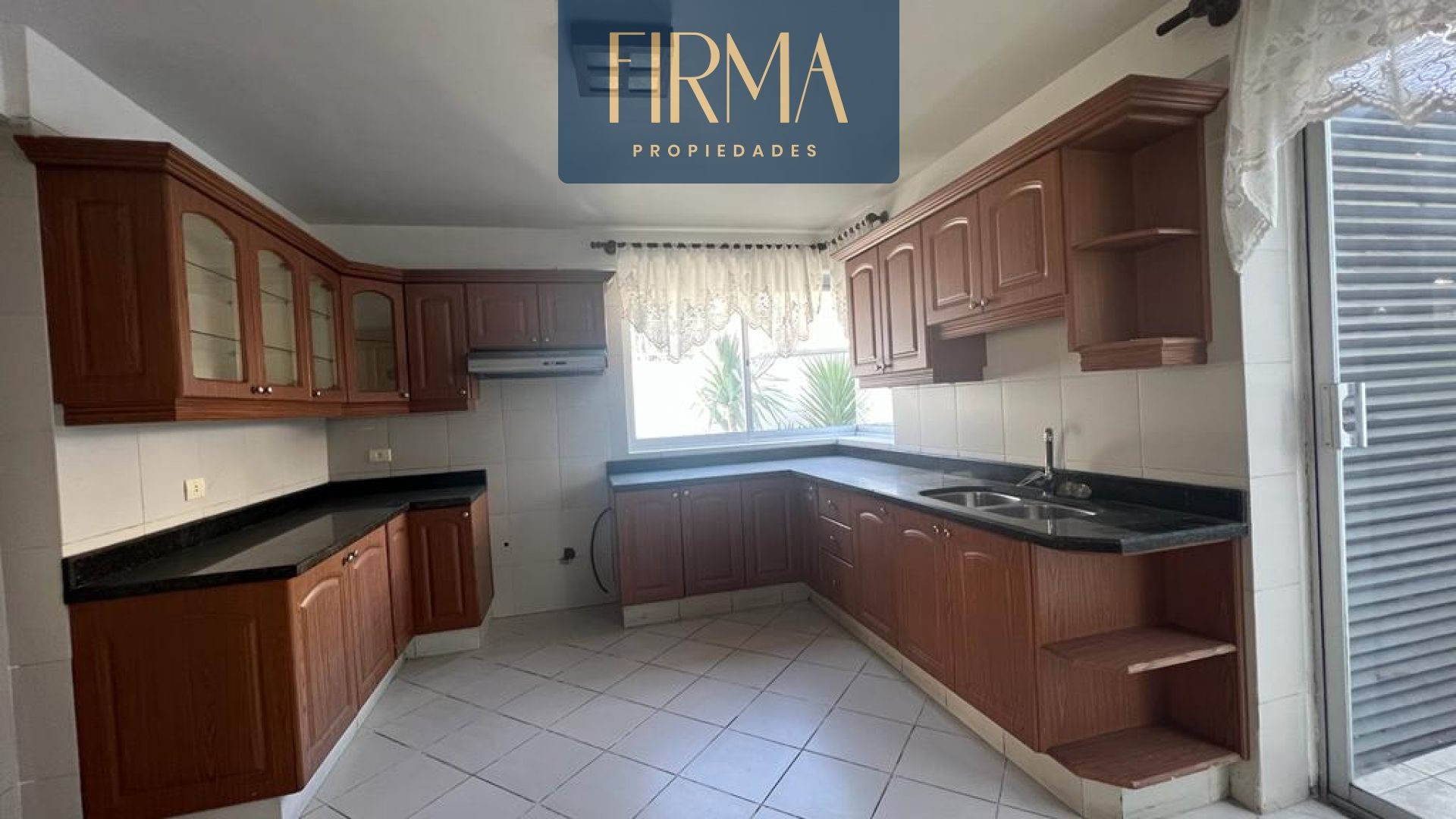 En Alquiler a $us 1,500 Foto 6