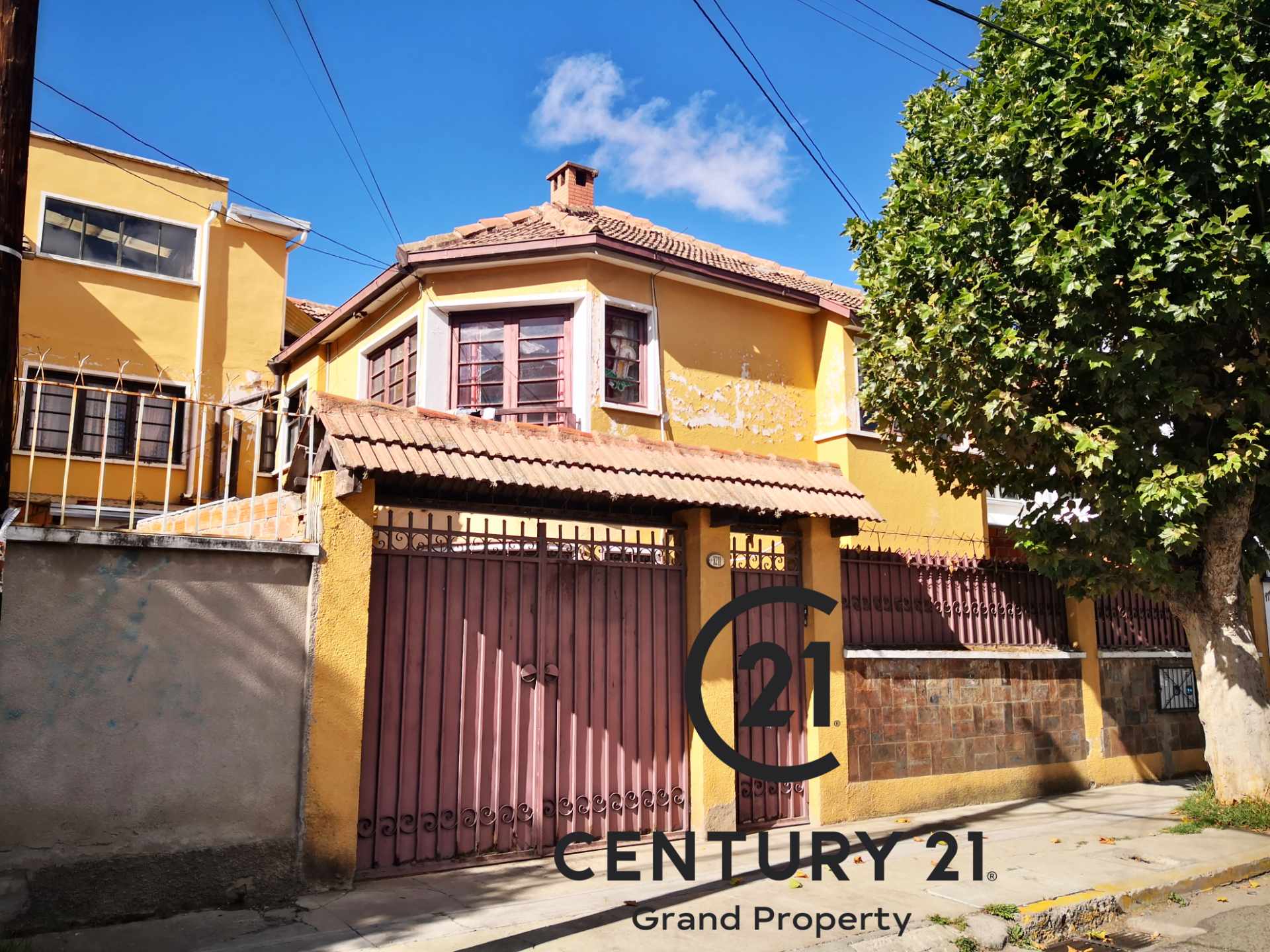 Casa Miraflores, Calle Claudio Sanjinés Foto 1