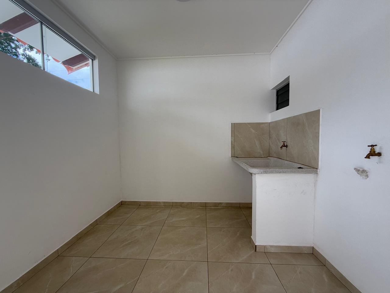 Casa en VentaUrb/ Palmas del Norte  3 dormitorios 2 baños 2 parqueos Foto 3