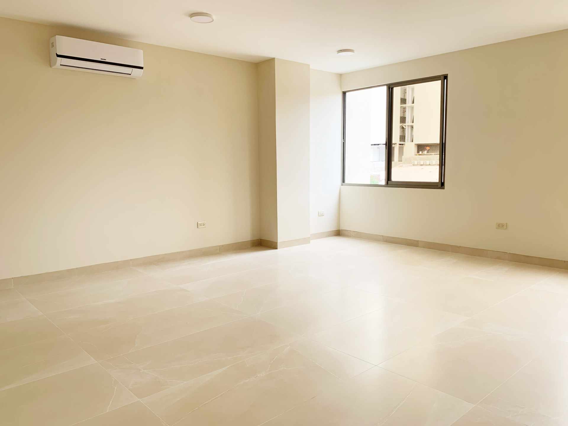 En Alquiler a $us 900 Foto 12