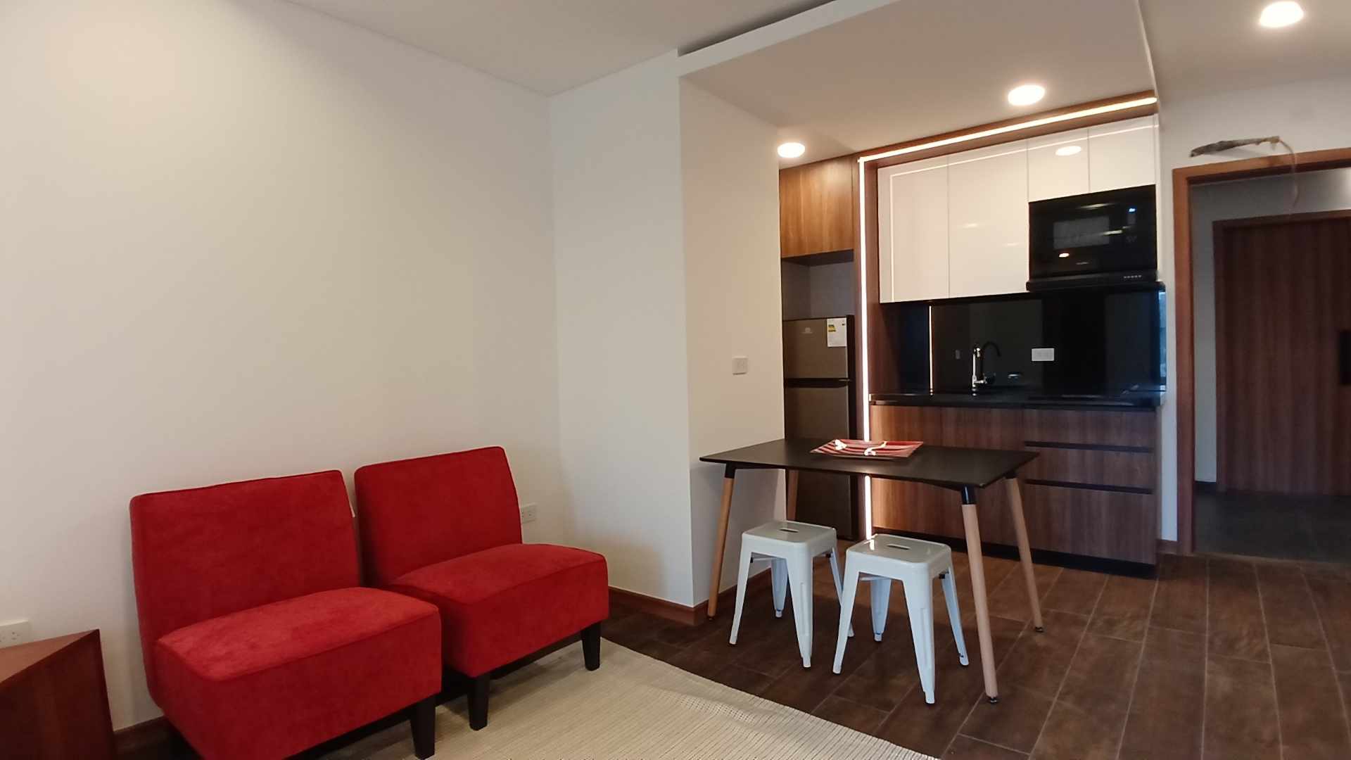 Departamento en Sirari en Santa Cruz de la Sierra 1 dormitorios 1 baños  Foto 7